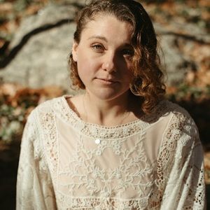 Meet your Posher, Clair